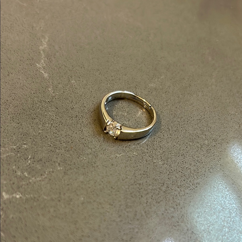 Elegant Silver Diamond Ring